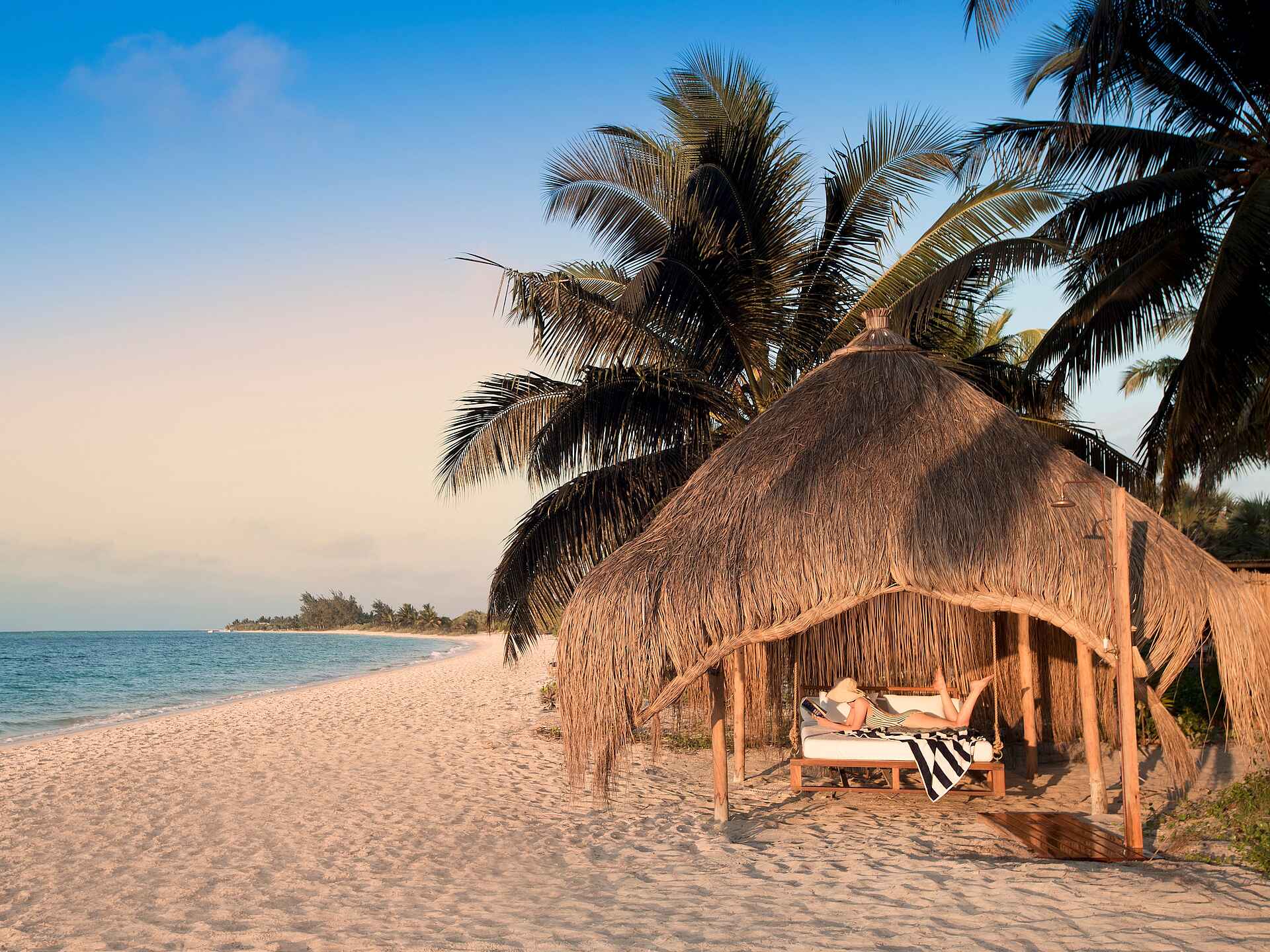 andBeyond Benguerra Island: Gästesuite Cabana - Strandlounge