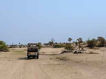 Boteto River Camp: Pirschfahrt