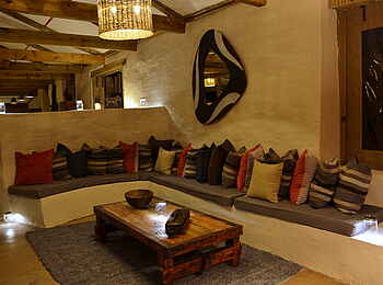 Chobe Elephant Camp: Sitzgruppe Chobe Elephant Camp: Sitzgruppe