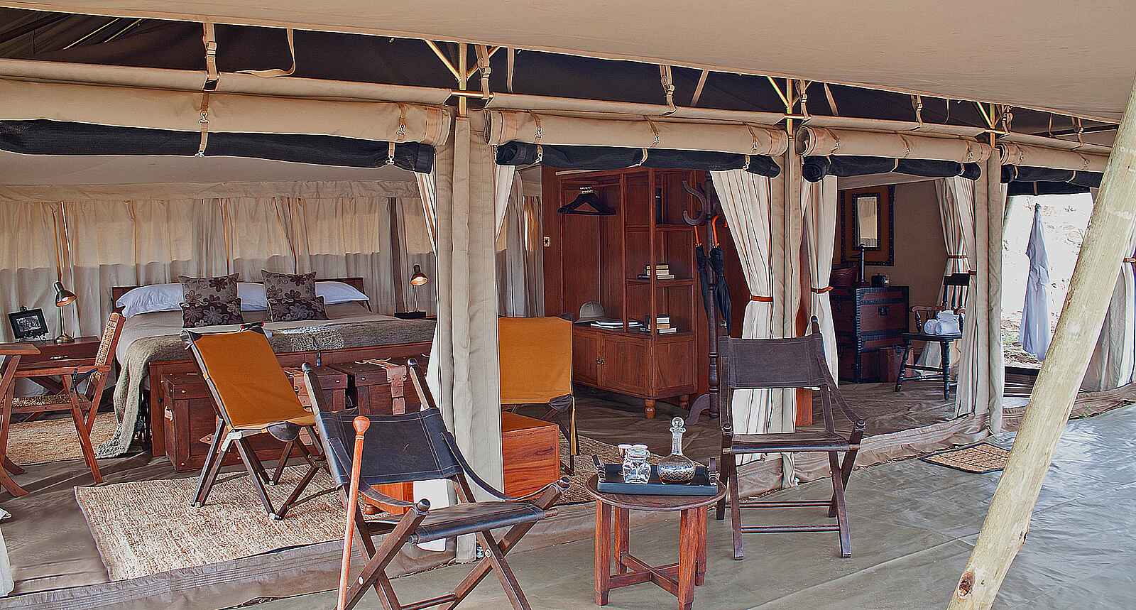 Serengeti Pioneer Camp: Blick ins Zelt Serengeti Pioneer Camp: Blick ins Zelt
