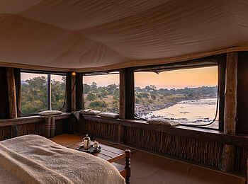 Serian's Kimya Kimya: Aussicht auf den Mara Fluss Serian's Kimya Kimya: Aussicht auf den Mara Fluss