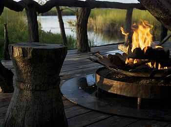 Xakanaxa Camp: Feuer am Moanachira