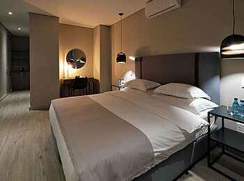 Tree House Boutique Hotel: Mountain View Room Tree House Boutique Hotel: Mountain View Room