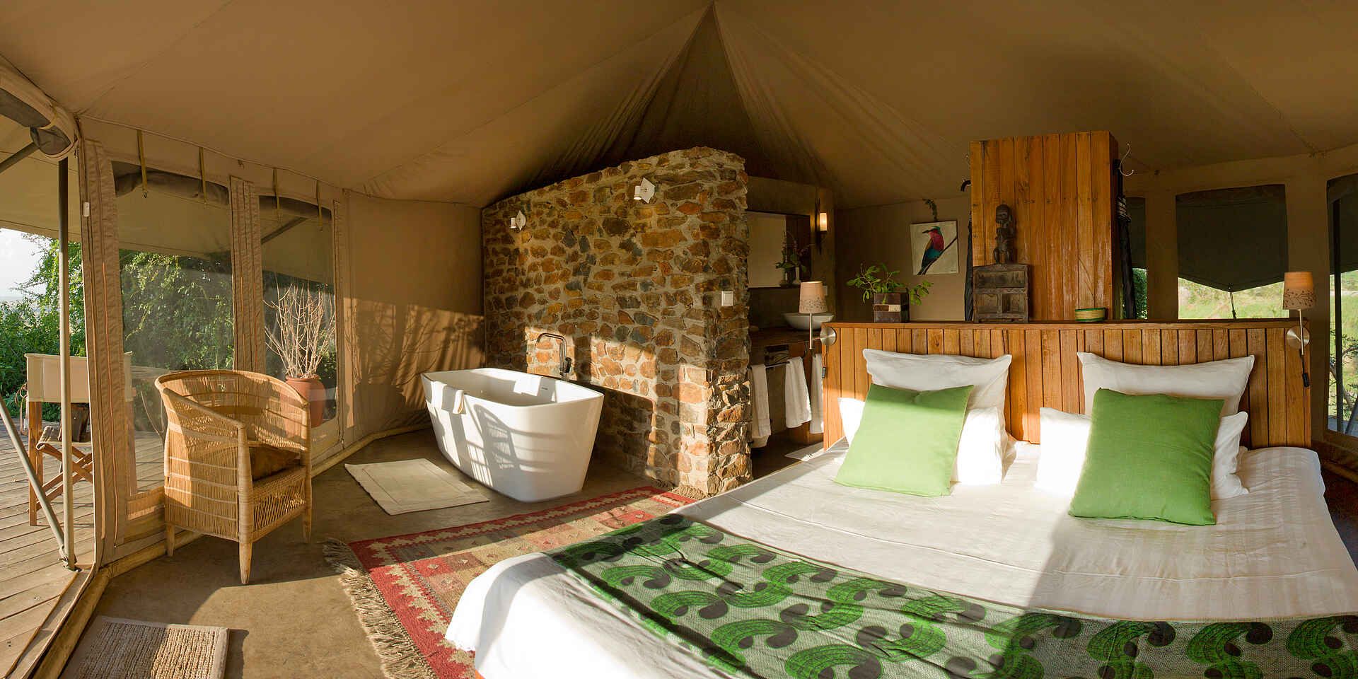 Grumeti Hills Camp, Serengeti, Tanganyika Expeditions, Doppelbett, Gästechalet, Afrikarma, Afrikarma Safaris, Afrikarma Safaris - Wildnis. Hautnah., Afrikarma.de