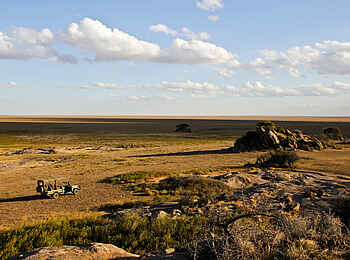 The Retreats at Namiri Plains Camp: Unterwegs The Retreats at Namiri Plains Camp: Unterwegs