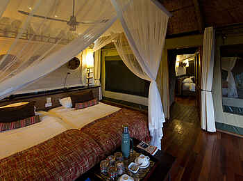 Savuti Camp: Family Tent Blick hinein