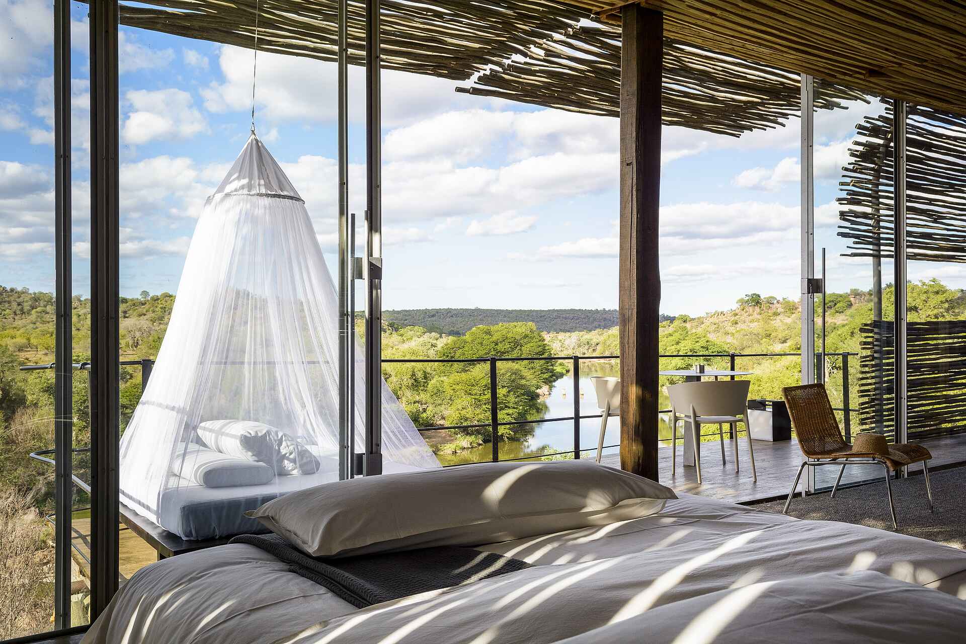 krüger nationalpark, singita, singita lebombo lodge, doppelbett mit aussicht, afrikarma, afrikarma safaris, afrikarma safaris - wildnis. hautnah., afrikarma.de