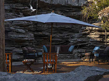 Namoroka Tsingy Camp: Sitzbereich außen