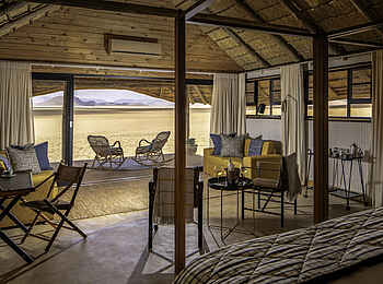 Kwessi Dunes Lodge: Family Tent Bett