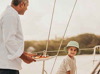 LUX Belle Mare: Ausflug mit einem Katamaran LUX Belle Mare: Ausflug mit einem Katamaran