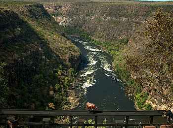 Taita Falcon Lodge: Schlucht und Panorama-Deck Taita Falcon Lodge: Schlucht und Panorama-Deck