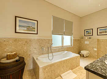 Tintswalo Boulders Boutique-Hotel: Das Badezimmer einer Standard Sea Facing Suite Tintswalo Boulders Boutique-Hotel: Das Badezimmer einer Standard Sea Facing Suite