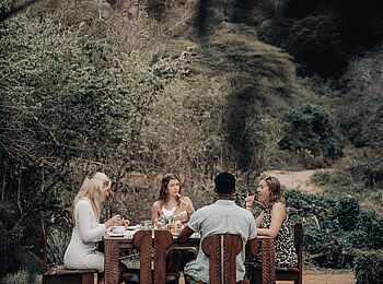Wayo Manyara Green Camp: Frühstück im Grünen