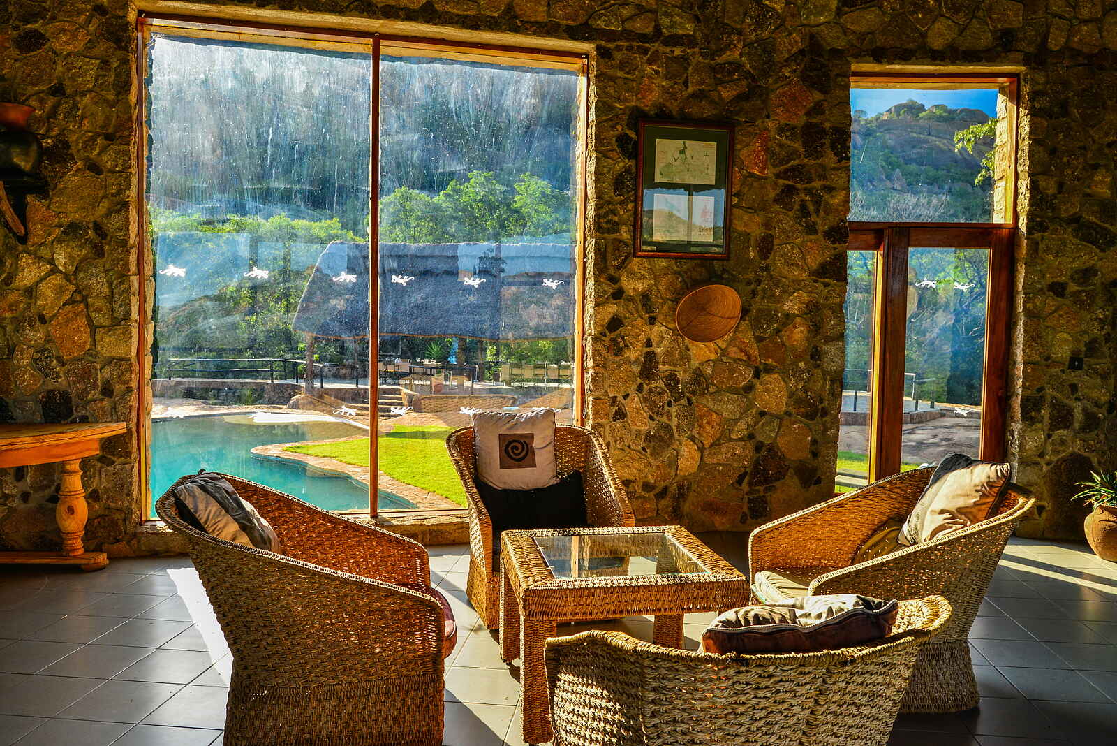 Matobo Hills Lodge: In der Lounge Matobo Hills Lodge: In der Lounge