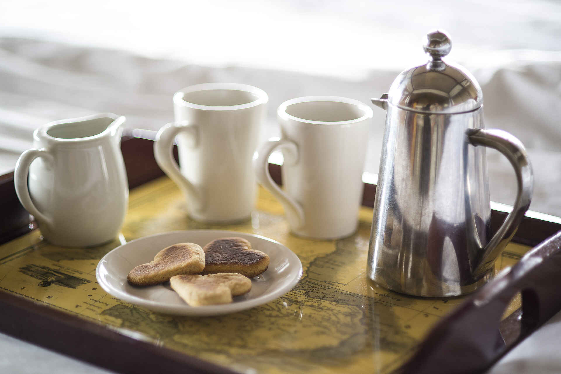 Afrikarma, Afrikarma Safaris, Afrikarma Safaris. Wildnis. Hautnah, Afrikarma.de, kinderfreundliche Lodge, Lake Mburo Nationalpark, Mihingo Lodge, Pferdesafaris, Uganda, Afternoon Tea