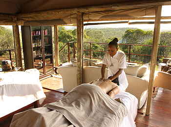 Thanda Tented Camp: Spa Behandlung mit Ausblick Thanda Tented Camp: Spa Behandlung mit Ausblick