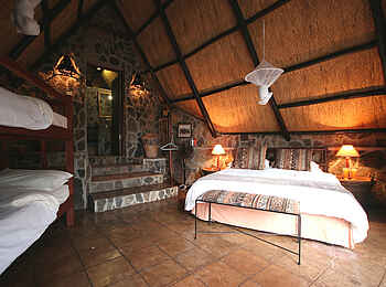 Big Cave Camp: Familienchalet