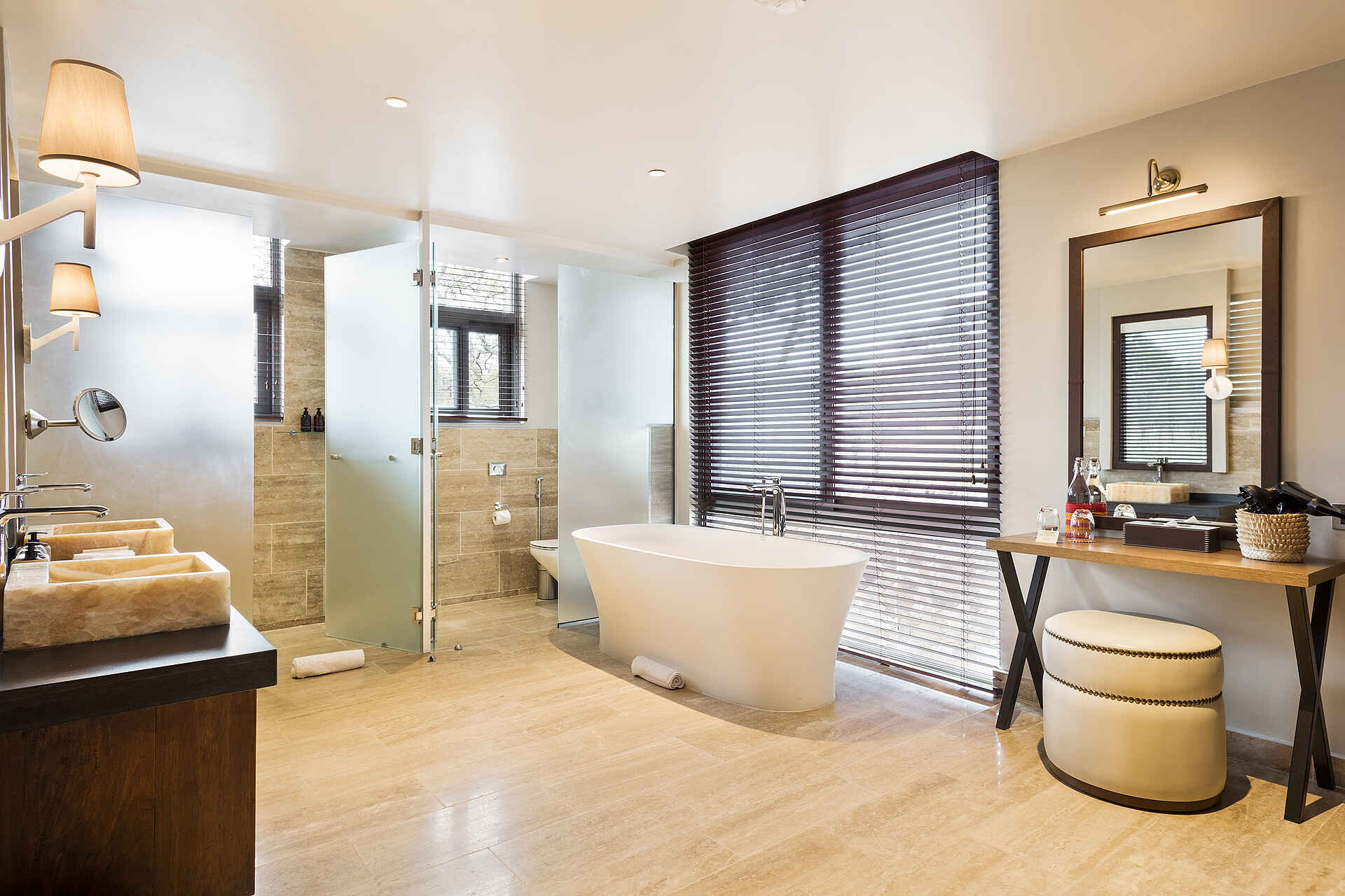 Melia Serengeti Lodge: Badezimmer der Suite