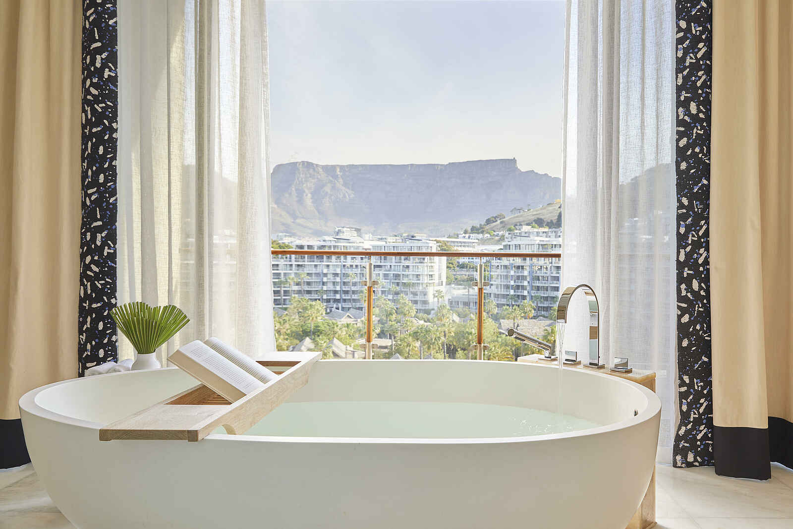 One and Only Cape Town Hotel: Presidential Suite Bad One and Only Cape Town Hotel: Presidential Suite Bad