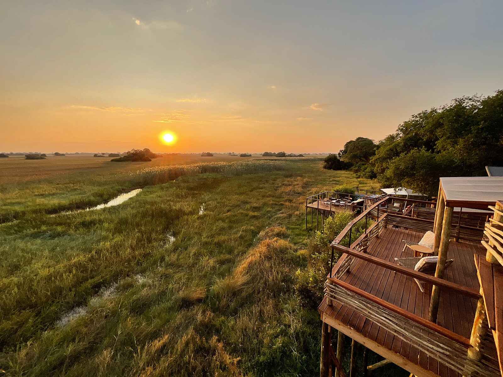 Setari Treehouse: Sonnenuntergang im Camp Setari Treehouse: Sonnenuntergang im Camp