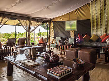 Ilkeliani Camp: Die überdachte Lounge Ilkeliani Camp: Die überdachte Lounge
