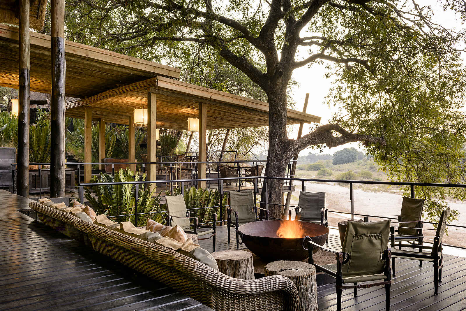 Singita Ebony Lodge: Die Terrasse Singita Ebony Lodge: Die Terrasse