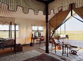 San Camp: Family Tent Blick hinaus