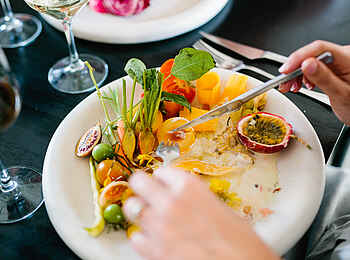 Babylonstoren: Frische Speisen auf einem Teller