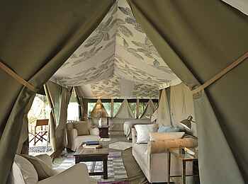 Richards River Camp: Lounge im Gästezelt Richards River Camp: Lounge im Gästezelt