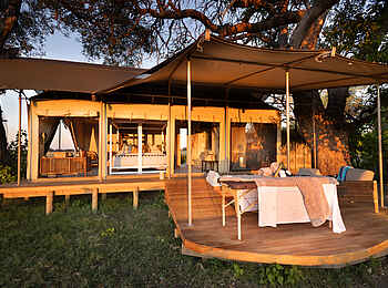 Monachira Camp: Massage im Gästezelt Monachira Camp: Massage im Gästezelt