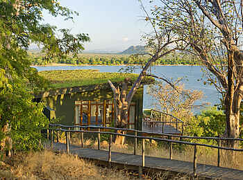 Pumulani Lodge: Gästevilla unter Bäumen