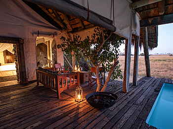 Selinda Camp: Terrasse mit Pool