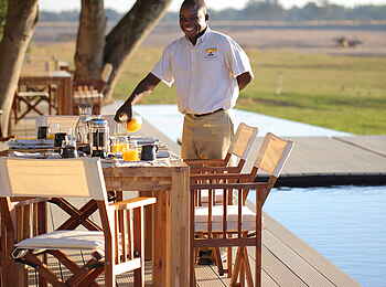 Time + Tide Chinzombo: Frühstück am Pool