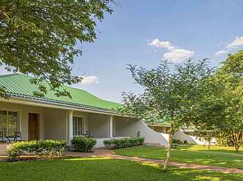 Batonka Guest Lodge: Pool View Room Ansicht Batonka Guest Lodge: Pool View Room Ansicht