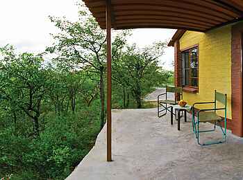 Etosha Safari Camp: Veranda mit Ausblick