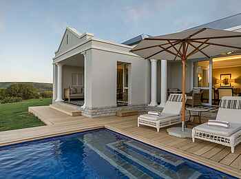 Long Lee Manor Lodge: Family Suite Pool Long Lee Manor Lodge: Family Suite Pool