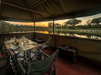 Meno a Kwena Camp: Aussichtsdeck Meno a Kwena Camp: Aussichtsdeck