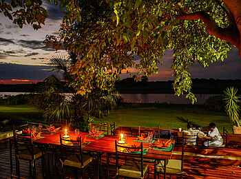 Thamalakane River Lodge: Eingedeckter Tisch