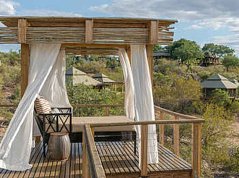 Simbavati Hilltop Lodge: Großzügige private Terrasse