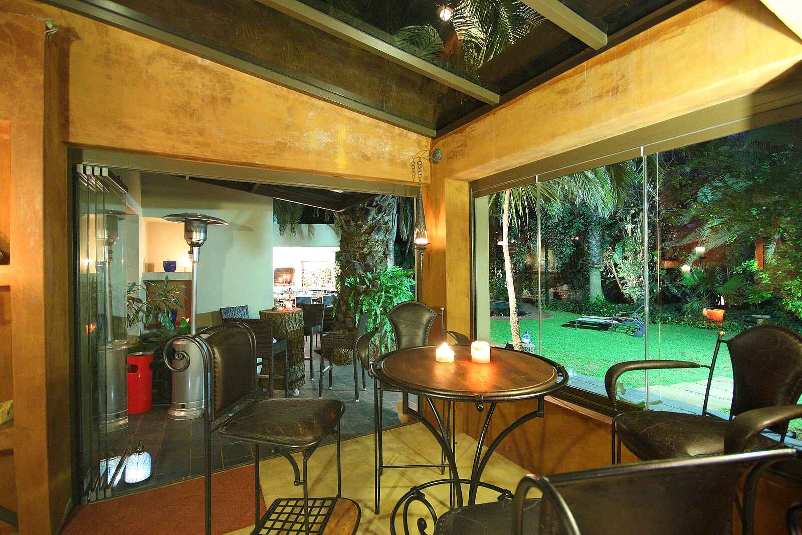 African Rock Hotels: Bar African Rock Hotels: Bar