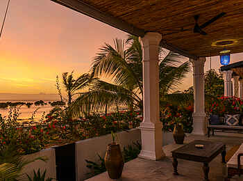 Ibo Island Lodge: Sonnenuntergang auf der Veranda der Bela Vista Lounge