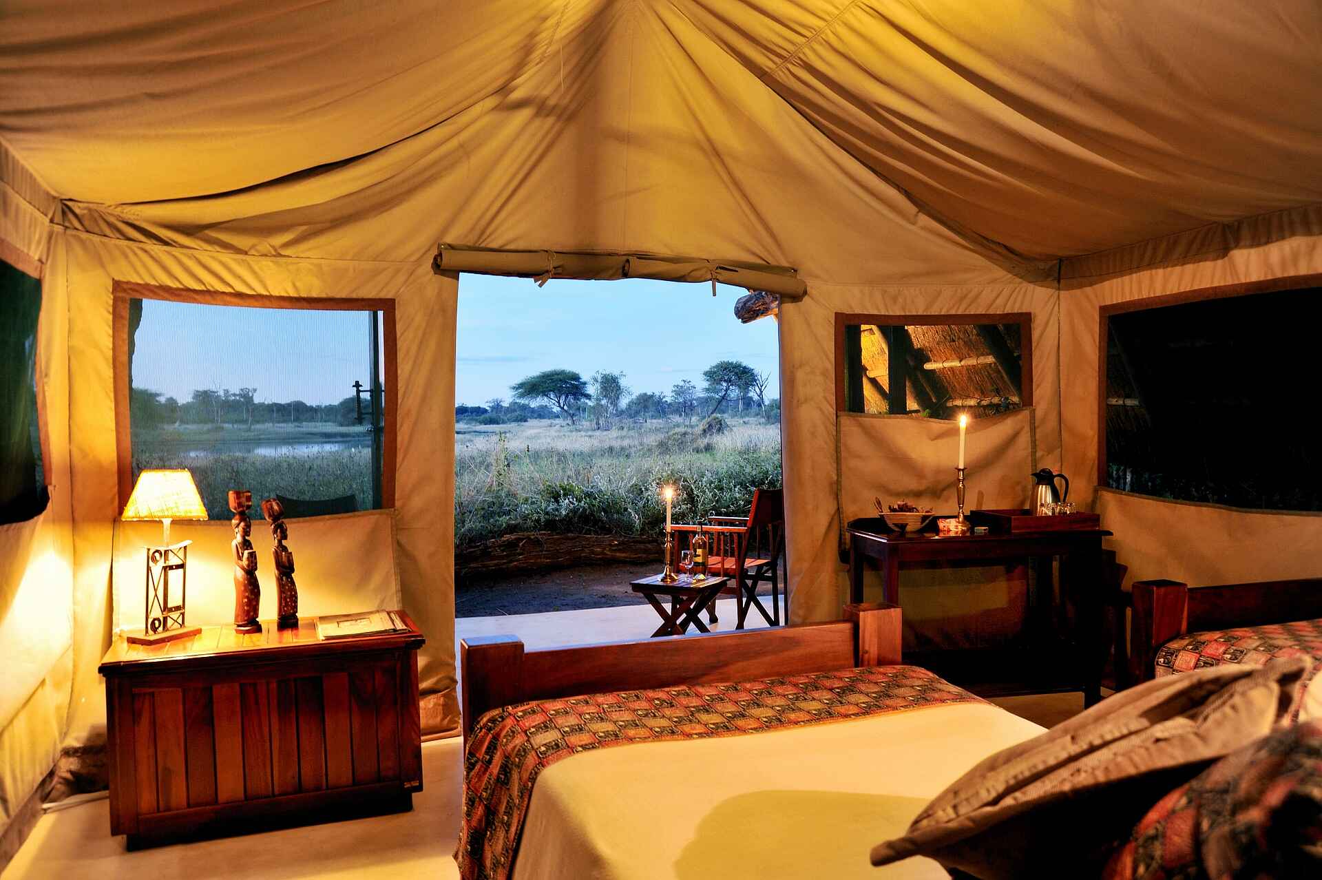 Hwange National Park, The Hide, Classic Tent, Doppelbett, Gästezelt, Private Veranda, Preston Family