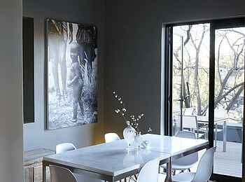 The Olive Exclusive: Restaurant - Tisch am Fenster