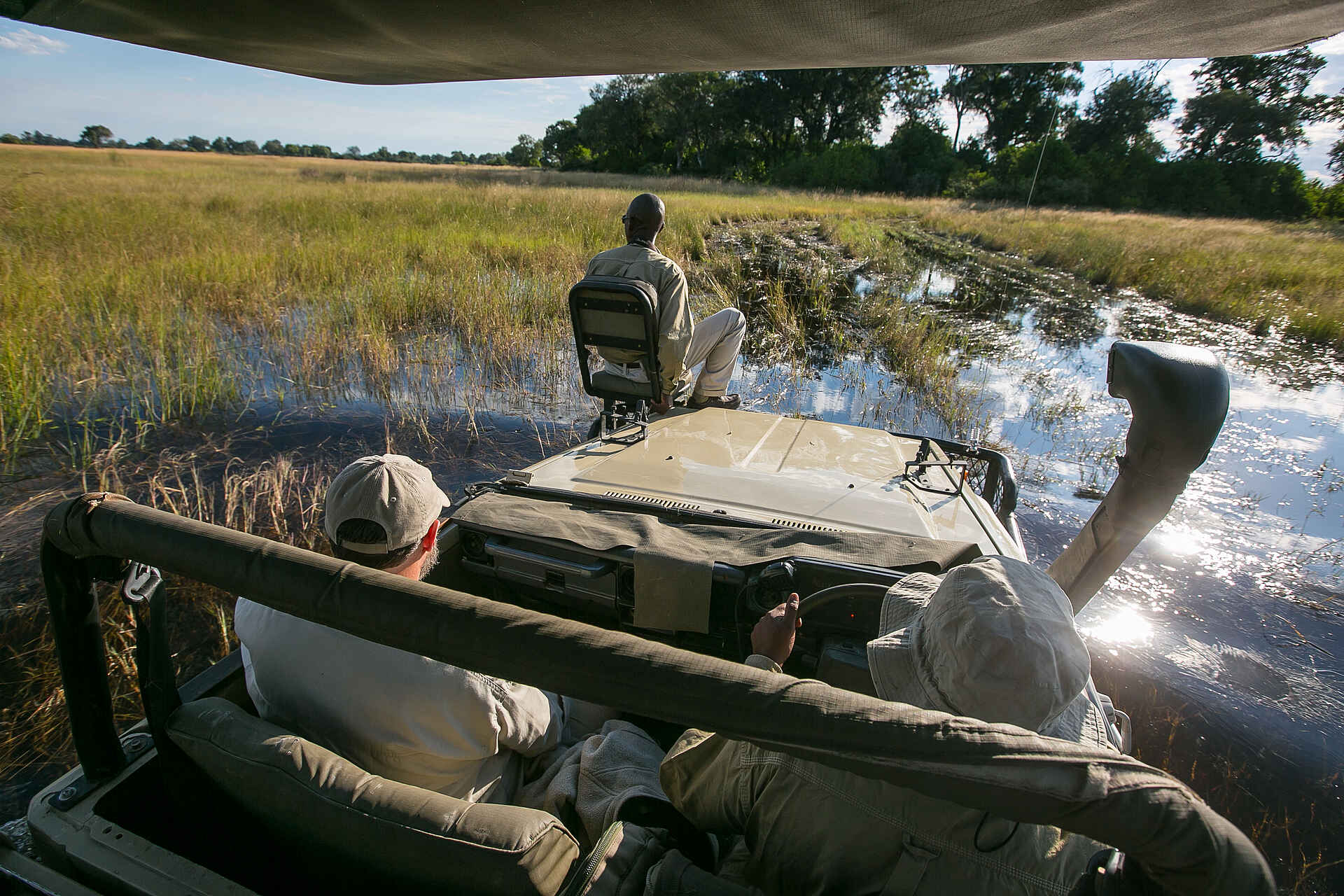 Bushman Experience, Bushman Plains Camp, NG 12, Okavango Delta, Flood Plain, Game Drive, Afrikarma, Afrikarma Safaris, Afrikarma Safaris - Wildnis. Hautnah., Afrikarma.de
