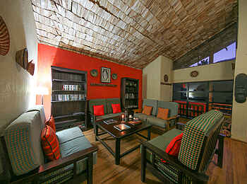 Mahogany Springs Safari Lodge: Sitzgruppe