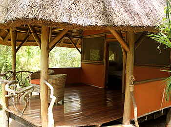 Enjojo Lodge: Überdachte Veranda