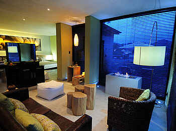 The Olive Exclusive: Kunene - Ausschnitt der Lounge