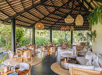 Ycona Luxury Resort: Hearth of Zanzibar Restaurant Sitzbereich