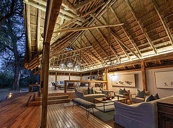 Splash Camp: Beleuchtetes Haupthaus