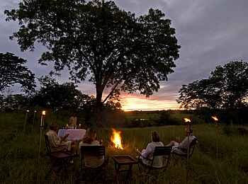 Chichele Presidential Lodge: Lagerfeuer Chichele Presidential Lodge: Lagerfeuer